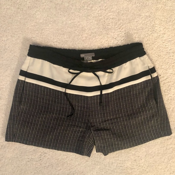 Vince black and ivory striped silk shorts Sz S - Picture 2 of 4